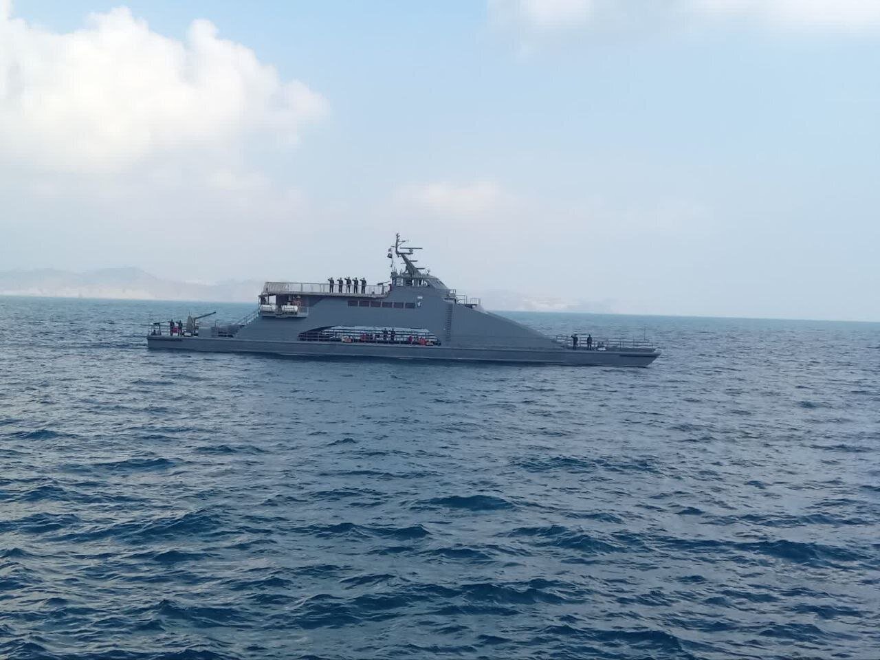رزمایش مشترک نیروی دریایی ارتش ایران و عمان در تنگه هرمز