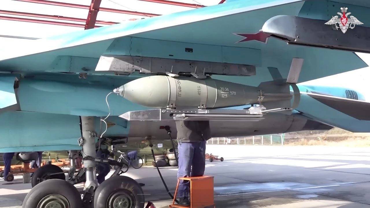 روسیه این بمب‌های خطرناک را بر سر اوکراین می‌ریزد/عکس
