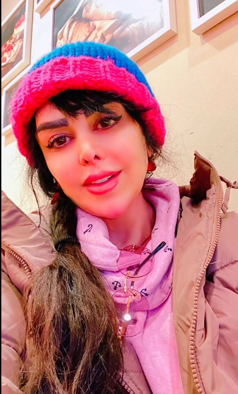 عکس | سلفی جدید فلور نظری؛ چهرهای جوان در ۵۵ سالگی