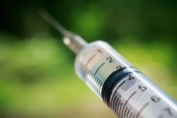 خبر خوش برای کسانی که فوبیای سوزن دارند/ واکسن زدن بدون سوزن