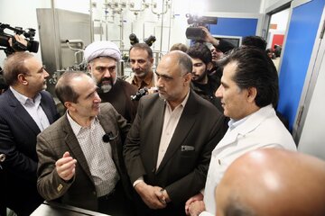 تصاویر | بهره‌برداری خط تولید واکسن‌های نوترکیب جدید در موسسه تحقیقات رازی