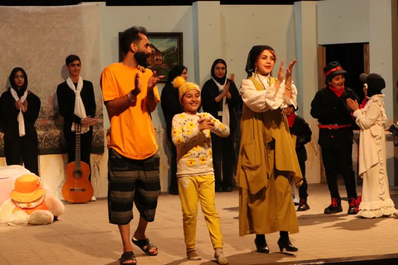 نمایش کودک نیمه گمشده در تالار آفتاب سمنان