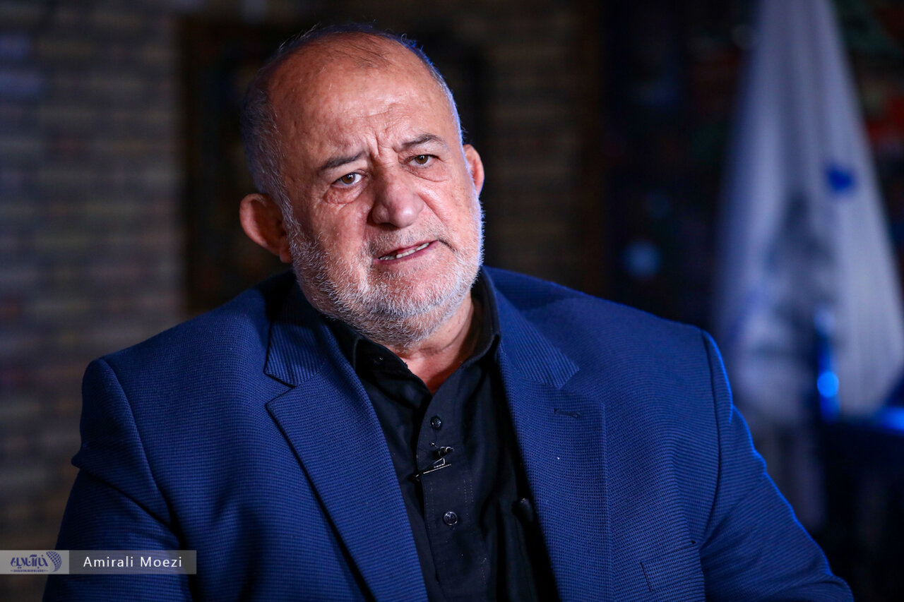 قاضی پور: نمره قالیباف صفر است، بشنود خوب است /گفتند میخواستی سیگار مالبرو بیاوری، ردصلاحیت شدی /سر رئیسی کلاه گذاشتند!