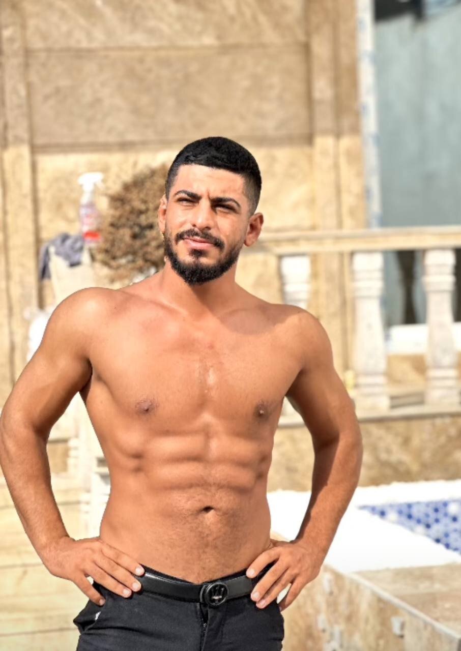 عکس| سیکسپک یک روحانی که فیتنس کار میکند/ فیگور حاجآقا در باشگاه بدنسازی!