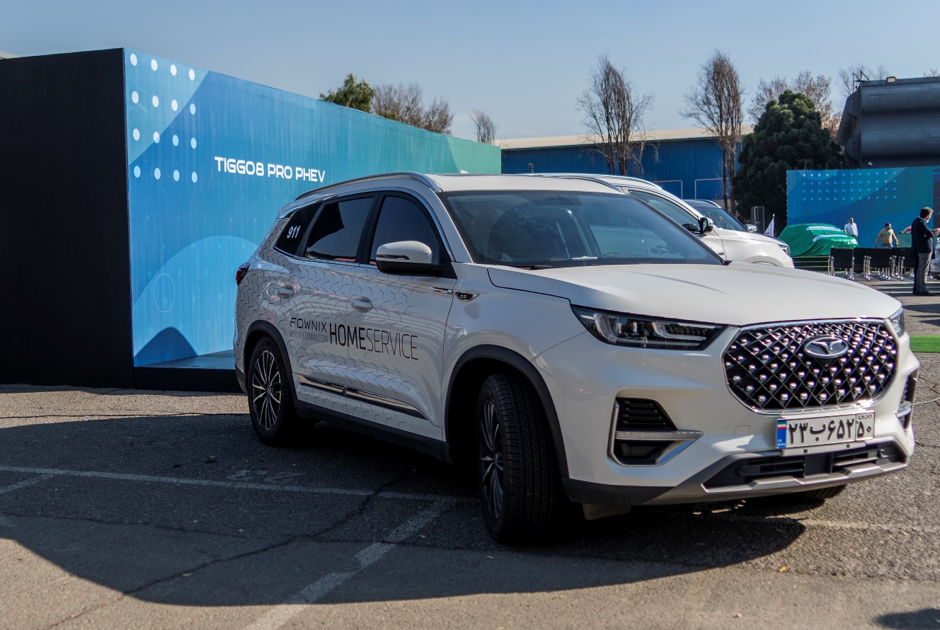 تست محصولات پلاگین-هیبرید فونیکس توسط وزیر محترم صمت