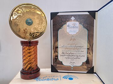 درخشش نویسنده گرمساری در دومین جشنواره ملی چندرسانه‌ای میراث فرهنگی‎