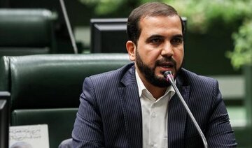 موافق کلیات لایحه بودجه: نگرانی در بحث افزایش حقوق کارکنان است