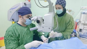 انجام نخستین عمل پیوند لایه جنینی به قرنیه چشم در چهارمحال و بختیاری