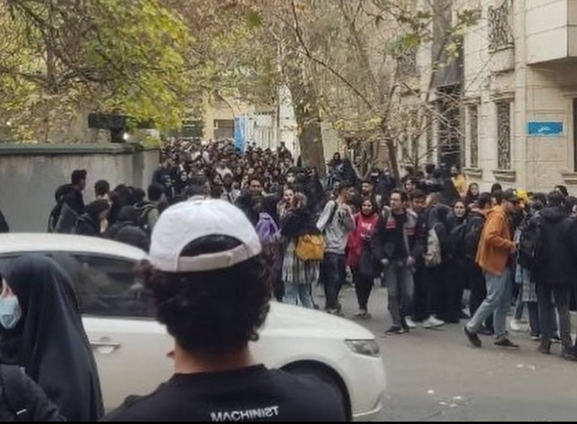 آتشسوزی در دانشگاه علوم پزشکی زرگنده تهران/ عکس