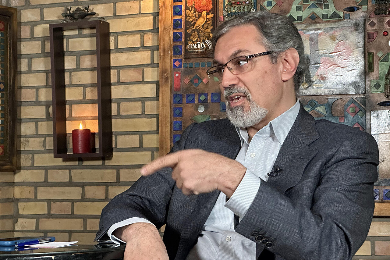 ببینید | زیرمیزی گرفتن پزشک از بیمار؛ این شماره تلفن باعث شد مردم با پزشکان بد شوند