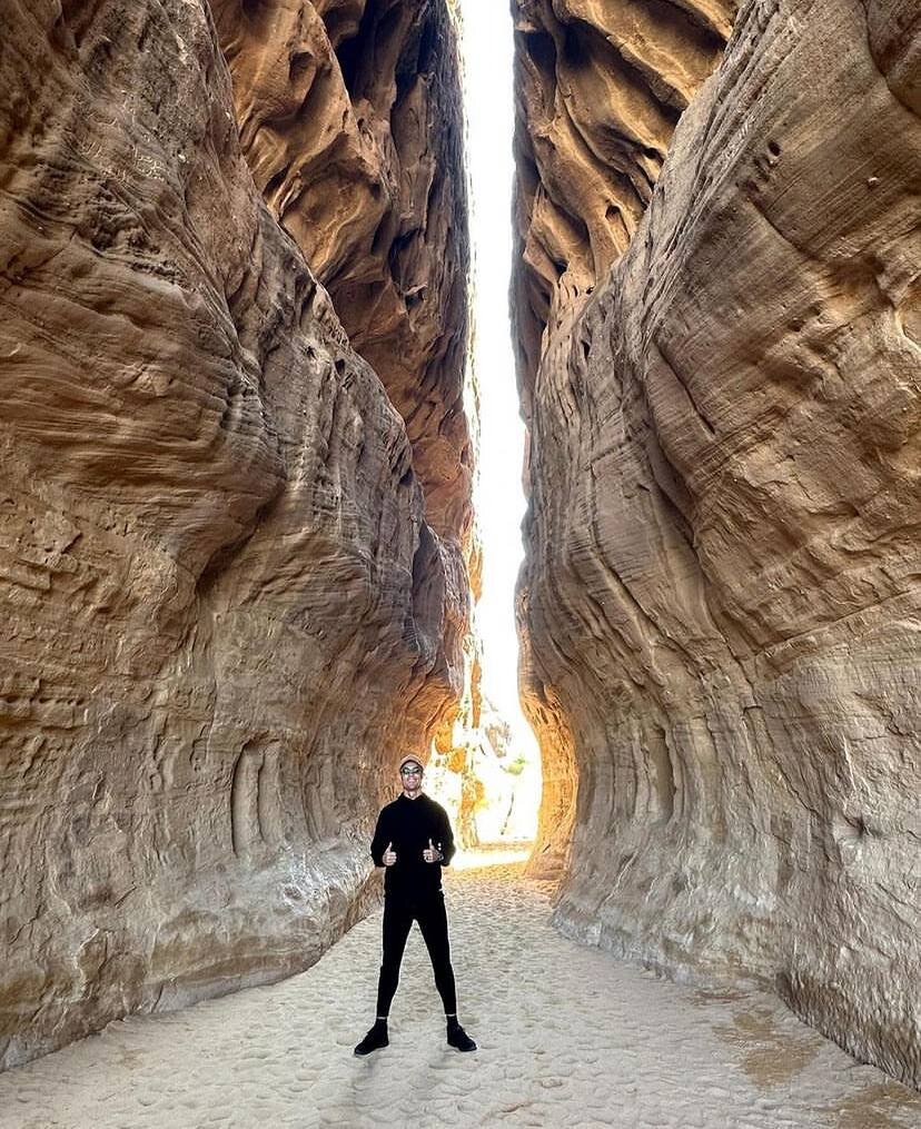 عکس‌| گشت‌وگذار رونالدو و جورجینا در طبیعت زیبای عربستان