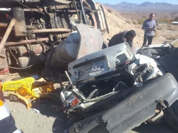 تصادف هولناک سواری با تریلی ۴ قربانی گرفت