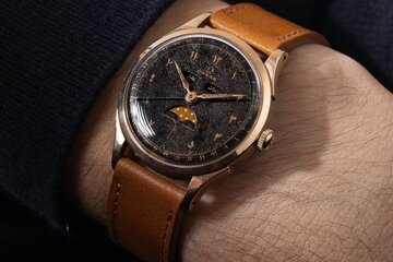 تصاویر | عکس ساعت منحصربفرد و گران‌قیمت امگا با اعداد و تاریخ فارسی