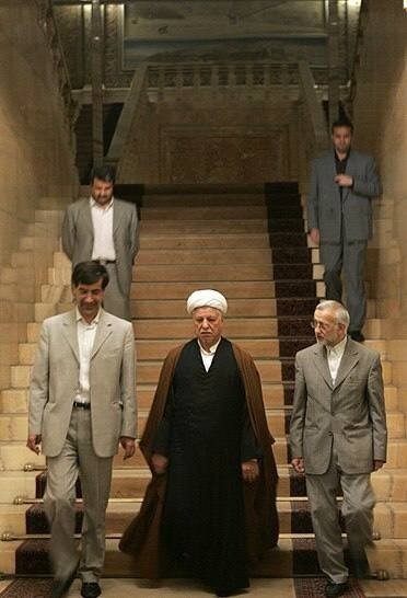 همنشینی آیتالله هاشمی رفسنجانی و باهنر در جوانی +عکس