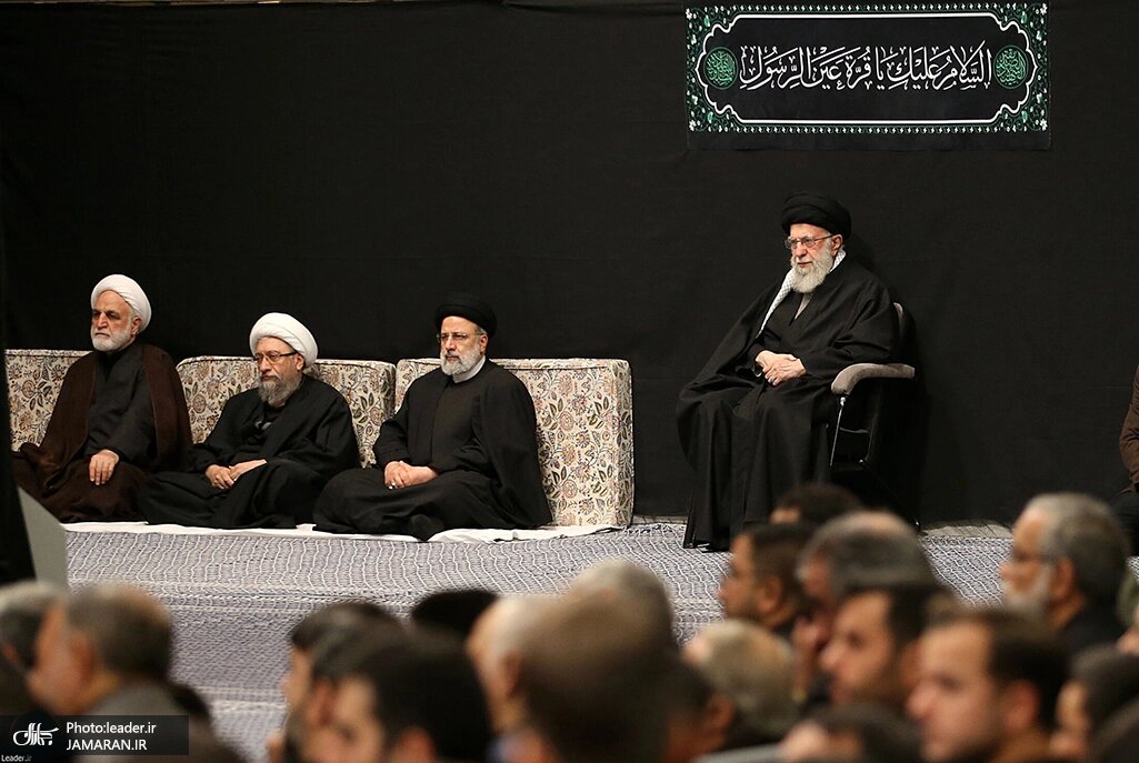 سران قوا در محضر رهبری حاضر شدند/ آملی لاریجانی هم آمد +عکس