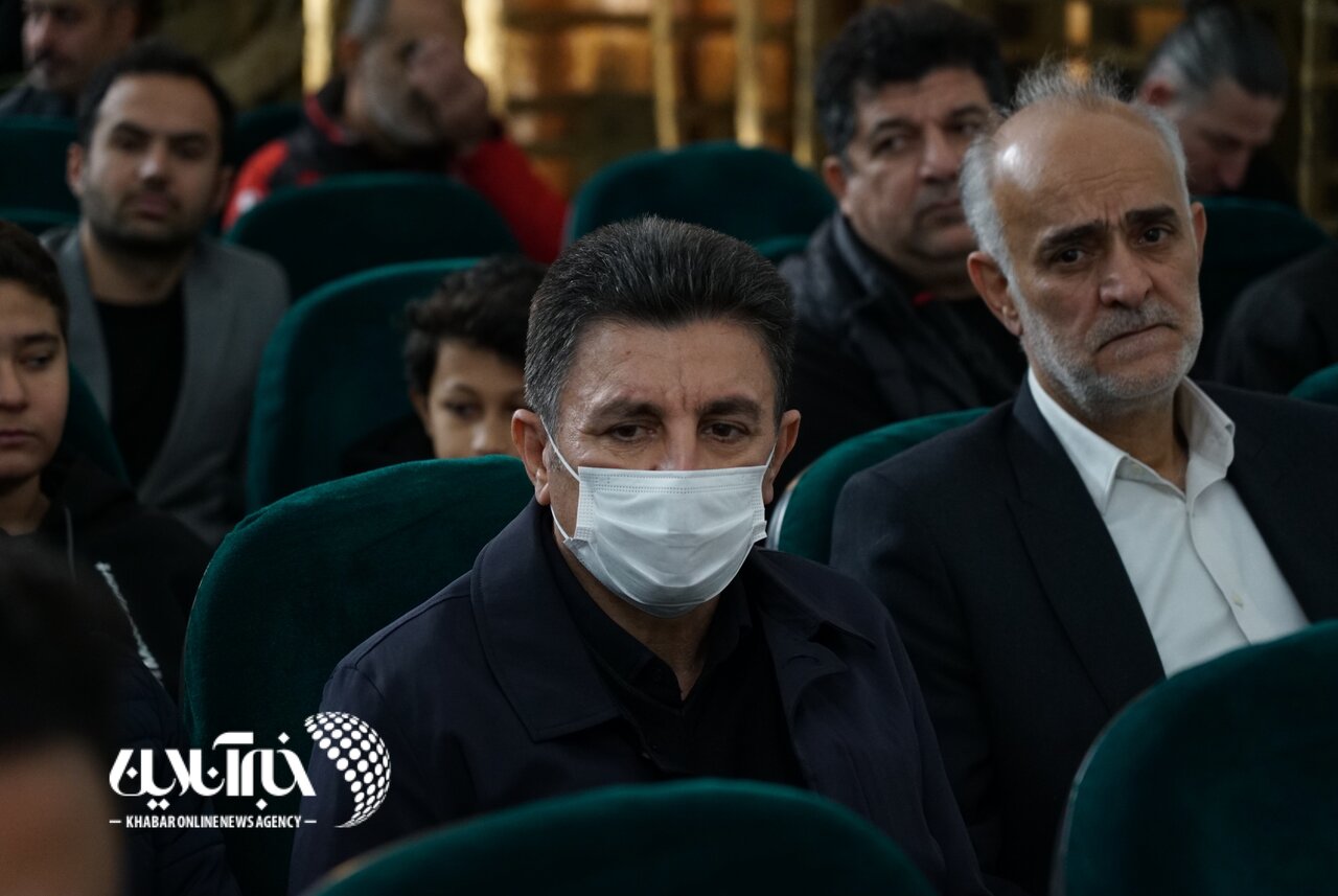 تصاویر | حضور چهرههای سرشناس در مراسم ترحیم مادر محمدحسین میثاقی؛ از مایلیکهن و رحمان رضایی تا قلعهنویی و استیلی
