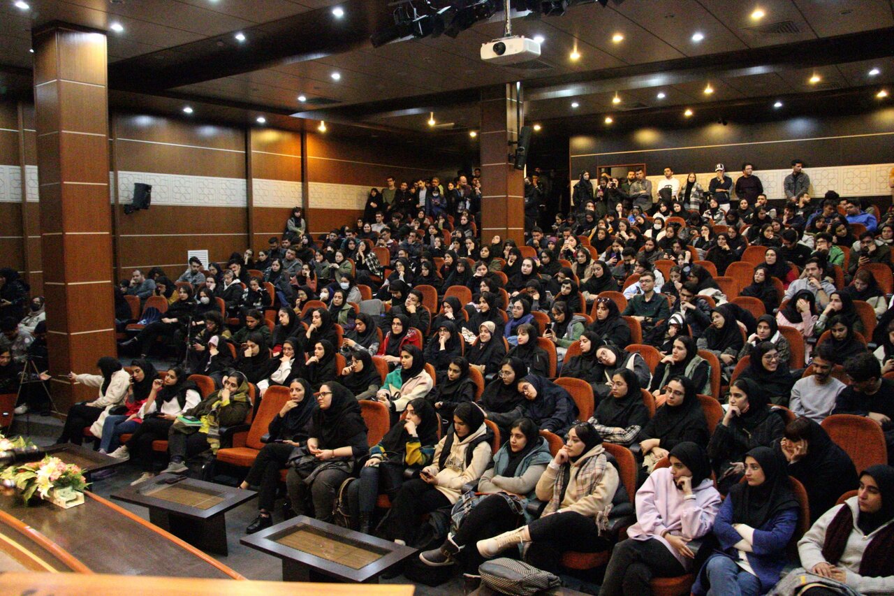 سروش صحت: کاراکترهایم خوب یا بد مطلق نیستند