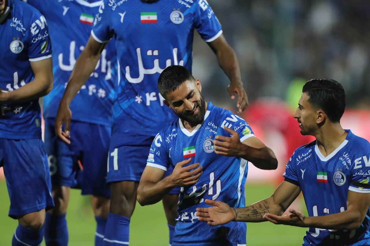 عکس| شادی گل برزیلی بمب استقلال