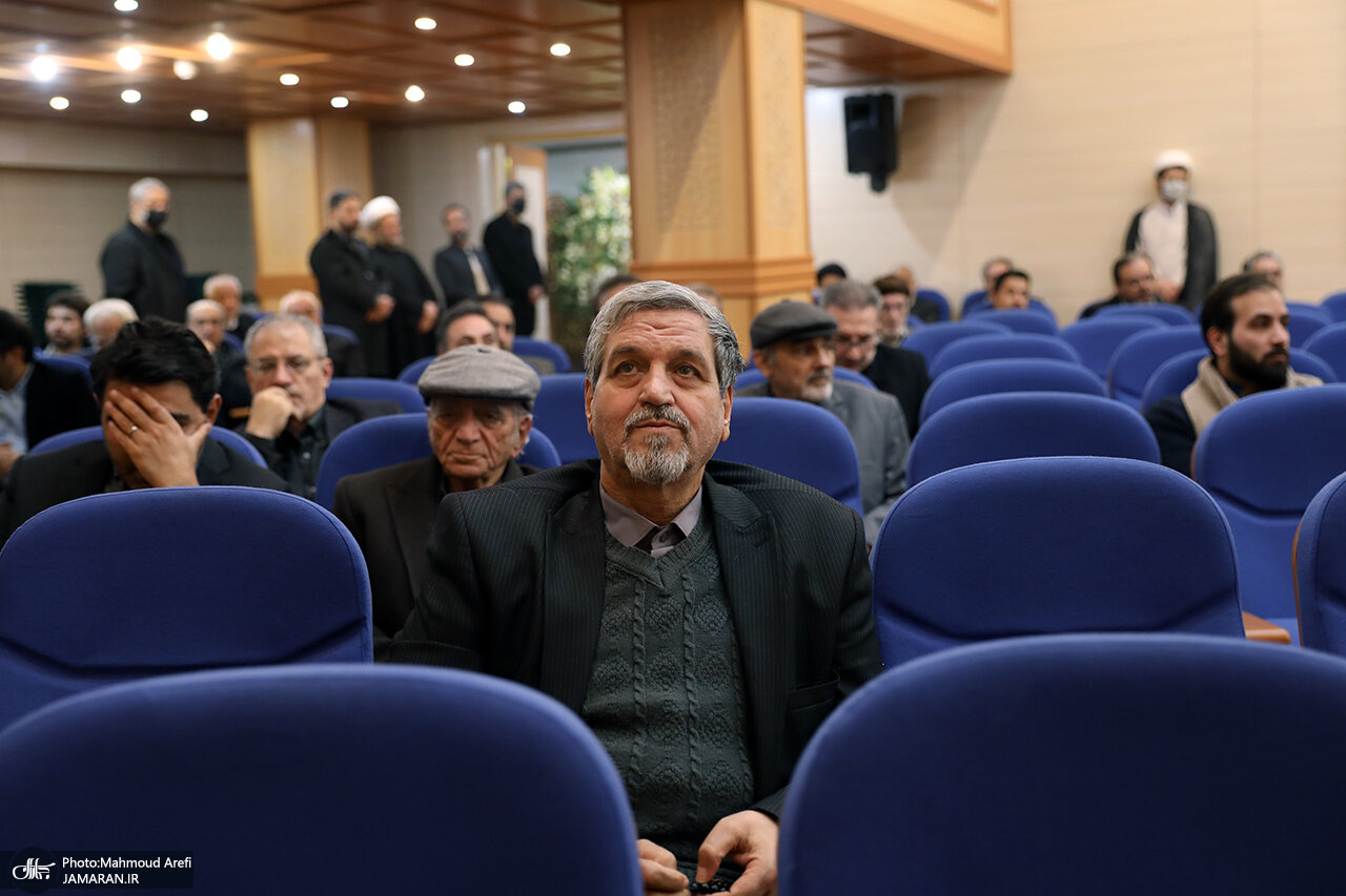 حضور کاندیدای جنجالی ریاست جمهوری در مراسم ختم همسر علامه طباطبایی / نهاوندیان و بادامچیان هم آمدند + عکس 4