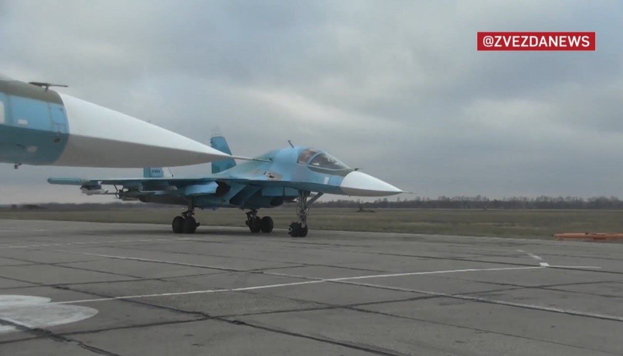 سوخو 34های روسی آماده تیکآف میشوند!/ عکس