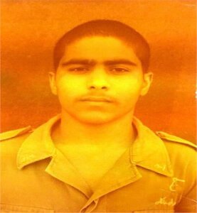 در لیست شهدای مفقودالجسد بودم / قبرم که خالی بود چند ماه بعد نصیب برادرم شد