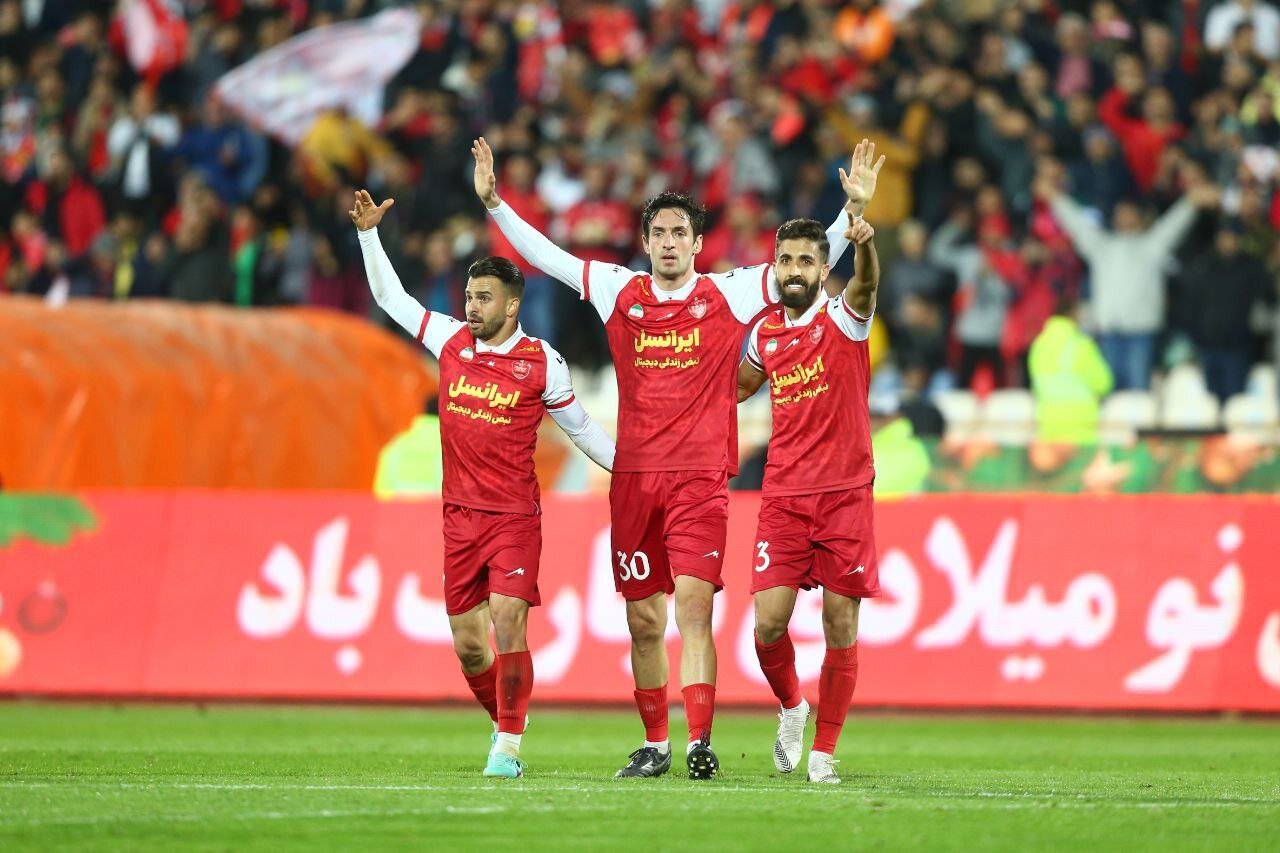 برد ۱۰ نفره پرسپولیس با درخشش مدافع گرجستانی