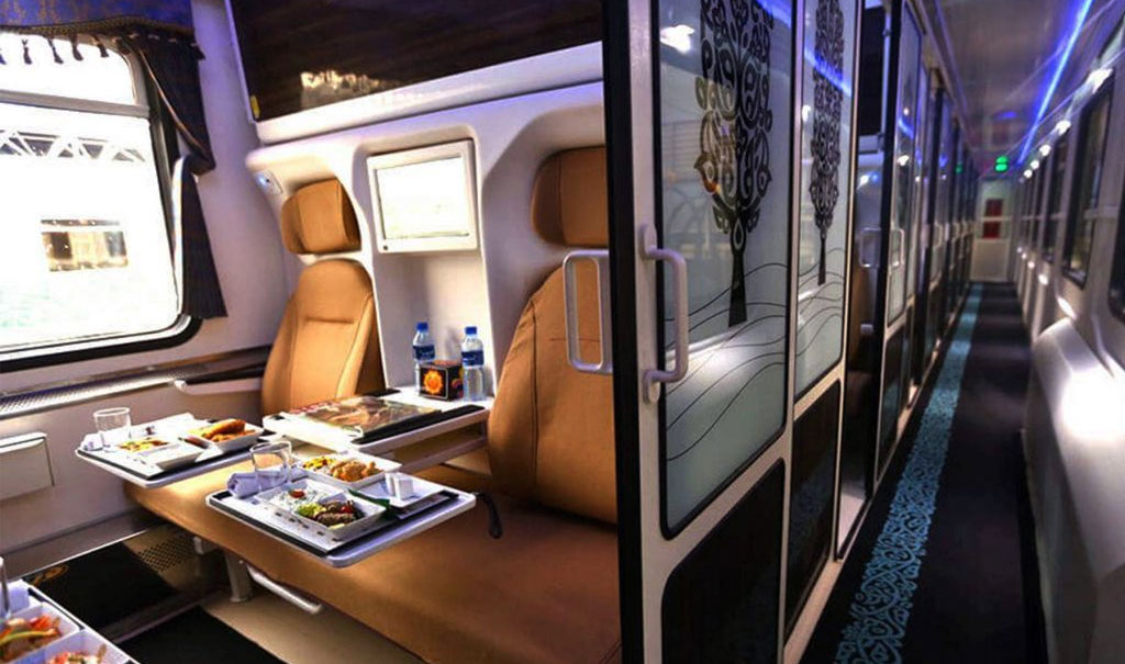 سفر با قطار بهتر است یا هواپیما؟