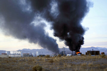 آتش‌سوزی هولناک در شهرک صنعتی عالی نسب بستان آباد/ عکس
