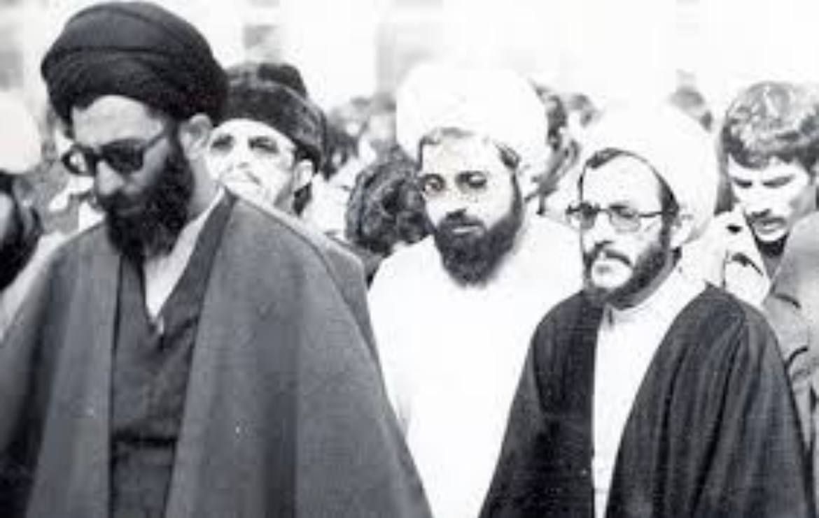 عکسهای قدیمی از رهبر انقلاب و حسن روحانی