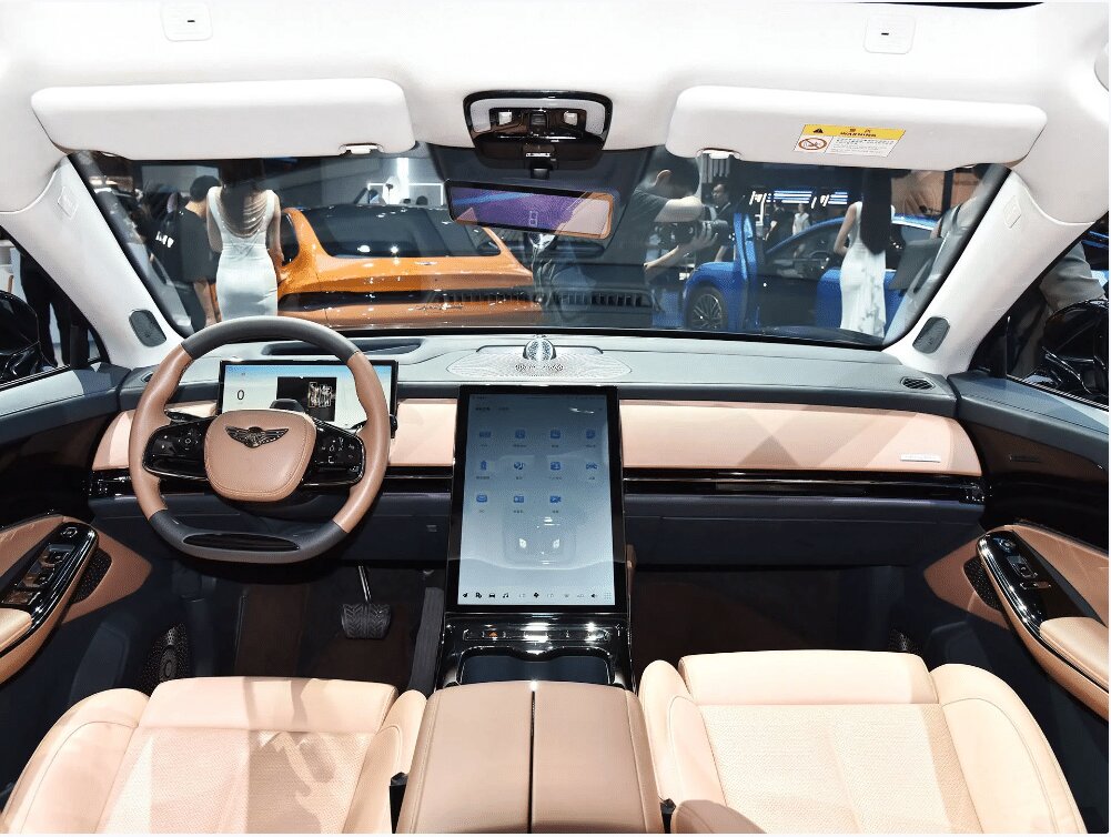 شریک چینی خودروسازی ایلیا از جدیدترین شاسیبلند خود رونمایی کرد/عکس