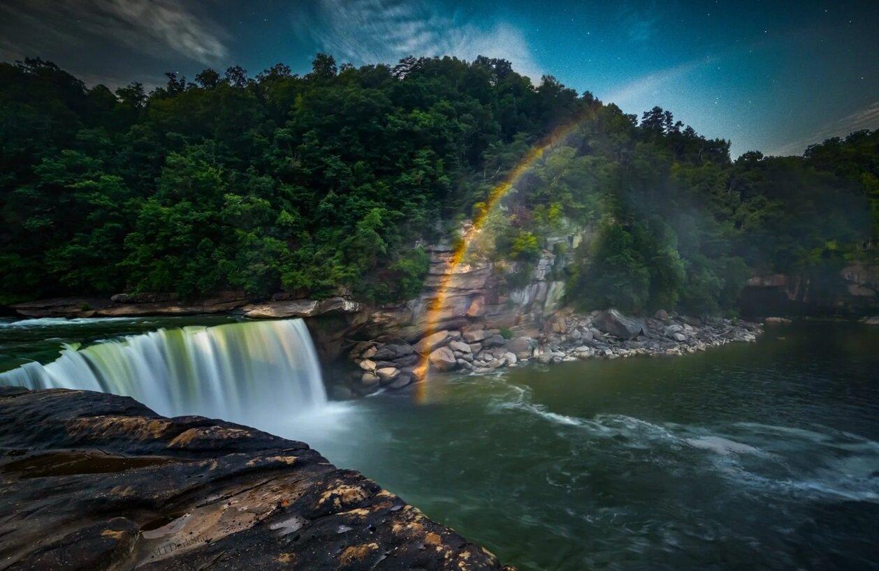 راز مکانهایی روی زمین که در شب میدرخشند/ عکس