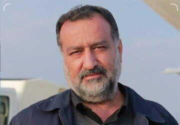 چه کسانی به مراسم ختم سردار سیدرضی آمدند؟/ از میزبانی سردار قاآنی تا بوسه خاص بر پیشانی سرلشکر سلامی + عکس