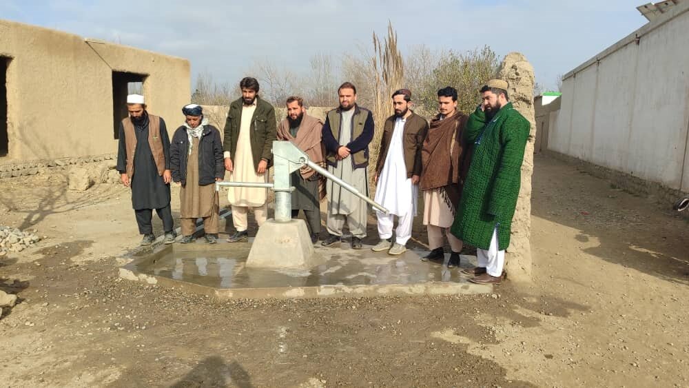 طالبان چاه آب کشف کرد/عکس