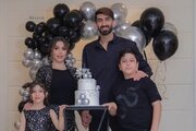 عکس | استایل سیاه‌وسفید بیرانوند در جشن تولد همسرش؛ با کفش در خانه