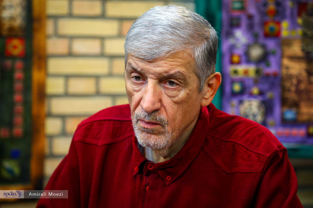 حقیقتپور: وقت آزادی های اجتماعی سیاسی فرا رسیده است/ باید صدا و سیما را شخم زد و بذر خوب در آن کاشت/ نگاهمان باید پر کردن گسل بین مردم و مسئولین باشد