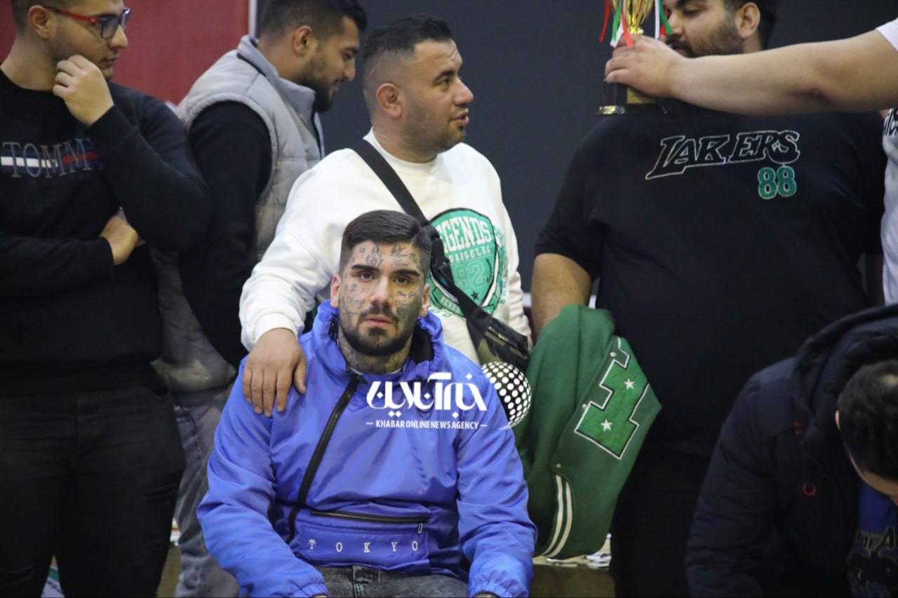 عکس| تتلو در لیگ وزنهبرداری!