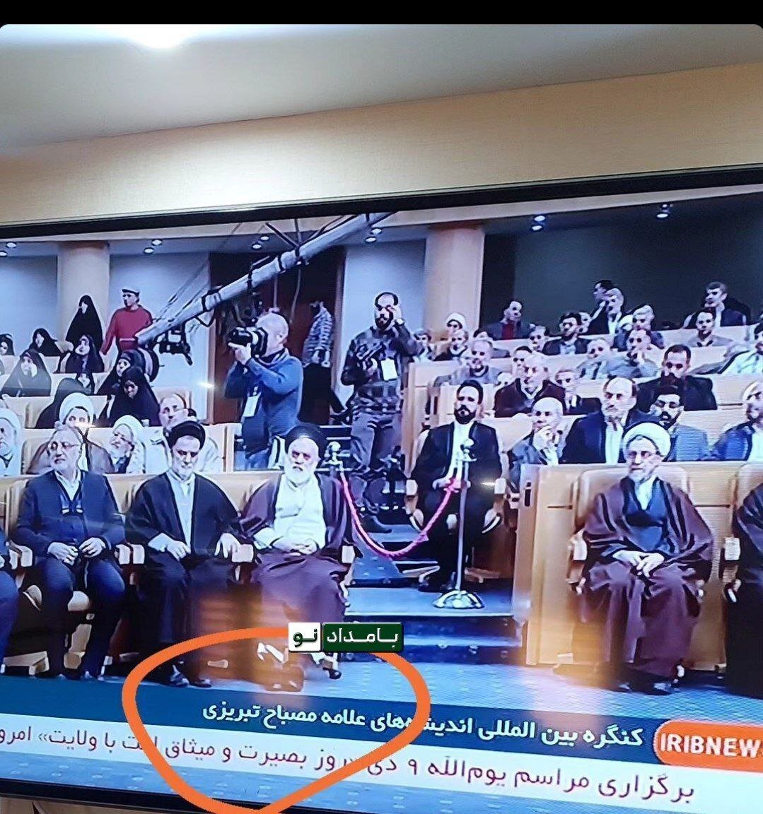 عکس | سوتی شبکه خبر حین پخش زنده؛ مصباح تبریزی!