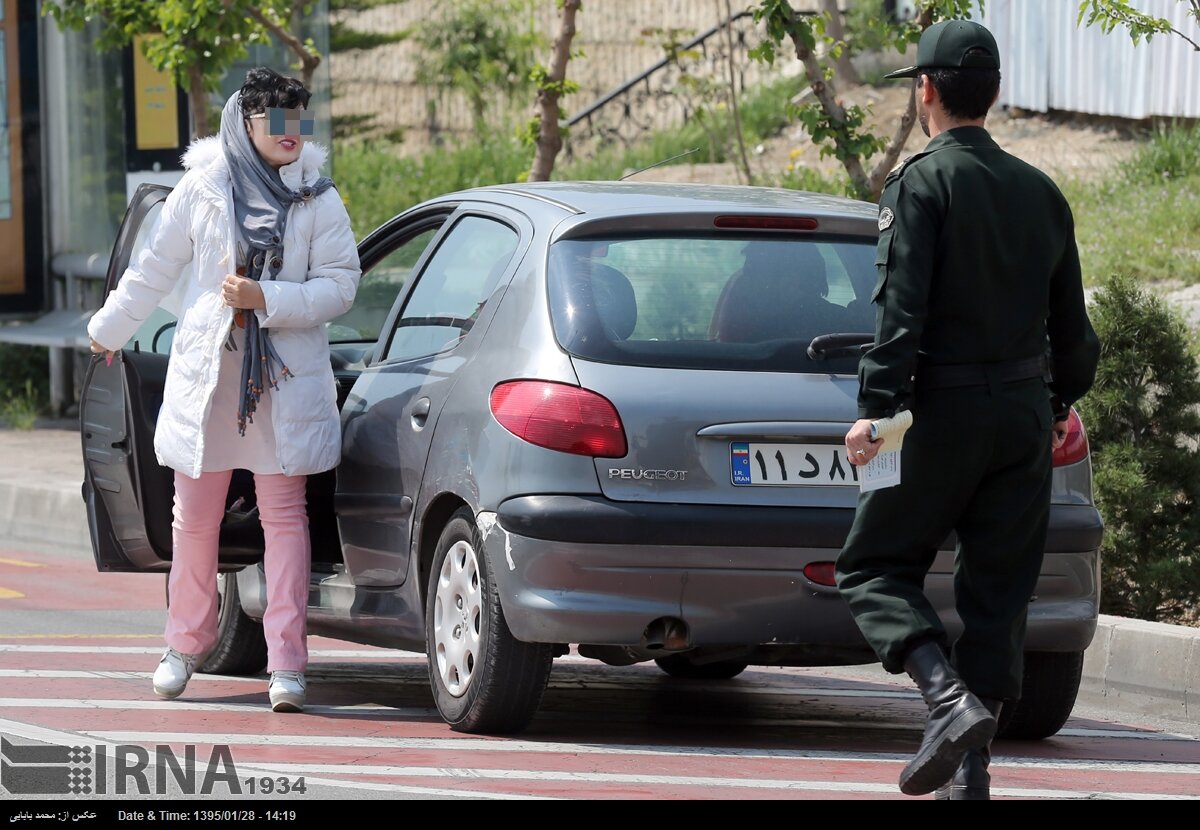 - نیروی انتظامی برای برخورد با بی حجابی، به قانونی استناد می کند که هنوز شورای نگهبان تایید نکرده؟