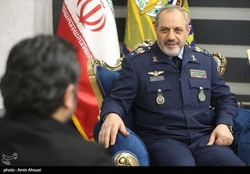ماجرای حضور شهید سلیمانی در اولین پرواز حلب زیر آتش داعش / امیرنصیرزاده: به سوریه هواپیمای جنگی نبردیم