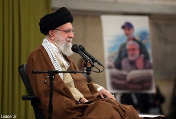 قائد الثورة الاسلامية : على الجناة ان يستعدوا من الان لردّ قاصم وعقاب عادل