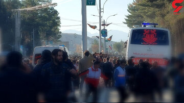 عکسی از وزیر دولت رئیسی در میان مجروحان حمله تروریستی کرمان