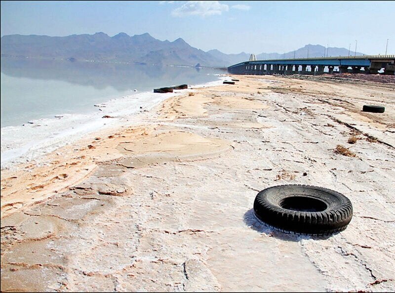 - آخرین وضعیت دریاچه ارومیه/ همچنان شکننده یا با ثبات؟