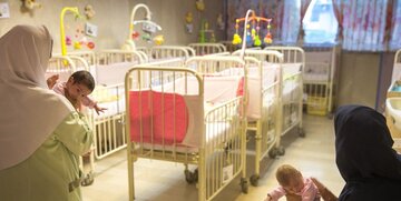 اگر خانوادهای مستاجر باشد میتواند کودکی را به فرزند خواندگی بگیرد؟