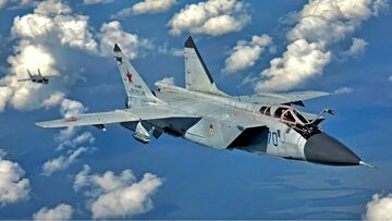 تقابل «میگ» روسیه با بمب‌افکن‌های آمریکا بر فراز دریای «بارنتز»