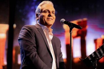 تصاویر | عکس تاریخی مهران مدیری در دیدار با احمدی‌نژاد؛ مزاحمت یکی از نزدیکان برای جلوگیری از ثبت عکس!