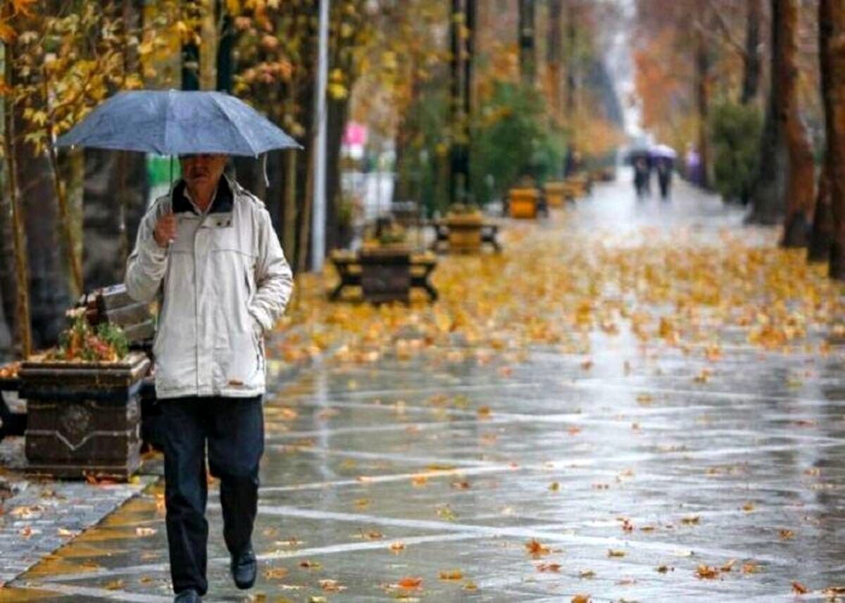 - کاهش ۳۷ درصدی بارش در تهران/ چه باید کرد؟
