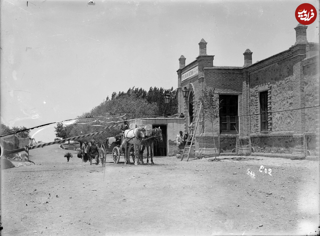 وقتی برای تردد با اسب در جاده تهران کرج عوارض میگرفتند/ عکس