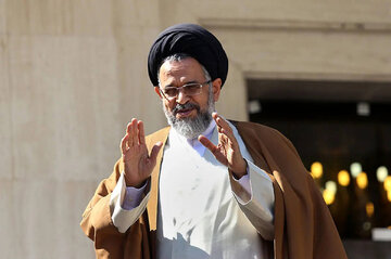 وزیر اطلاعات دولت حسن روحانی در راهپیمایی ۲۲ بهمن چه گفت؟