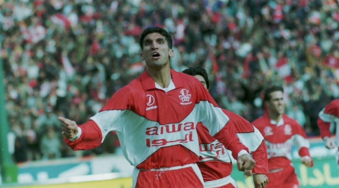 عکس| وقتی مهدی هاشمینسب محبوب پرسپولیسیها بود!