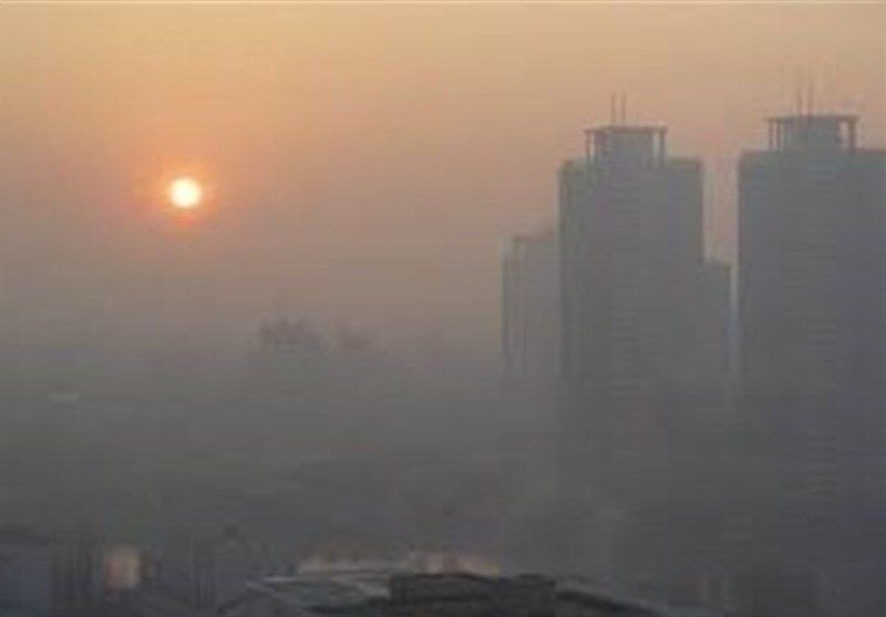 - هشدار یک عضو شورای شهر تهران؛ اعداد و ارقام سیاهه آلودگی هوا نگران‌کننده است